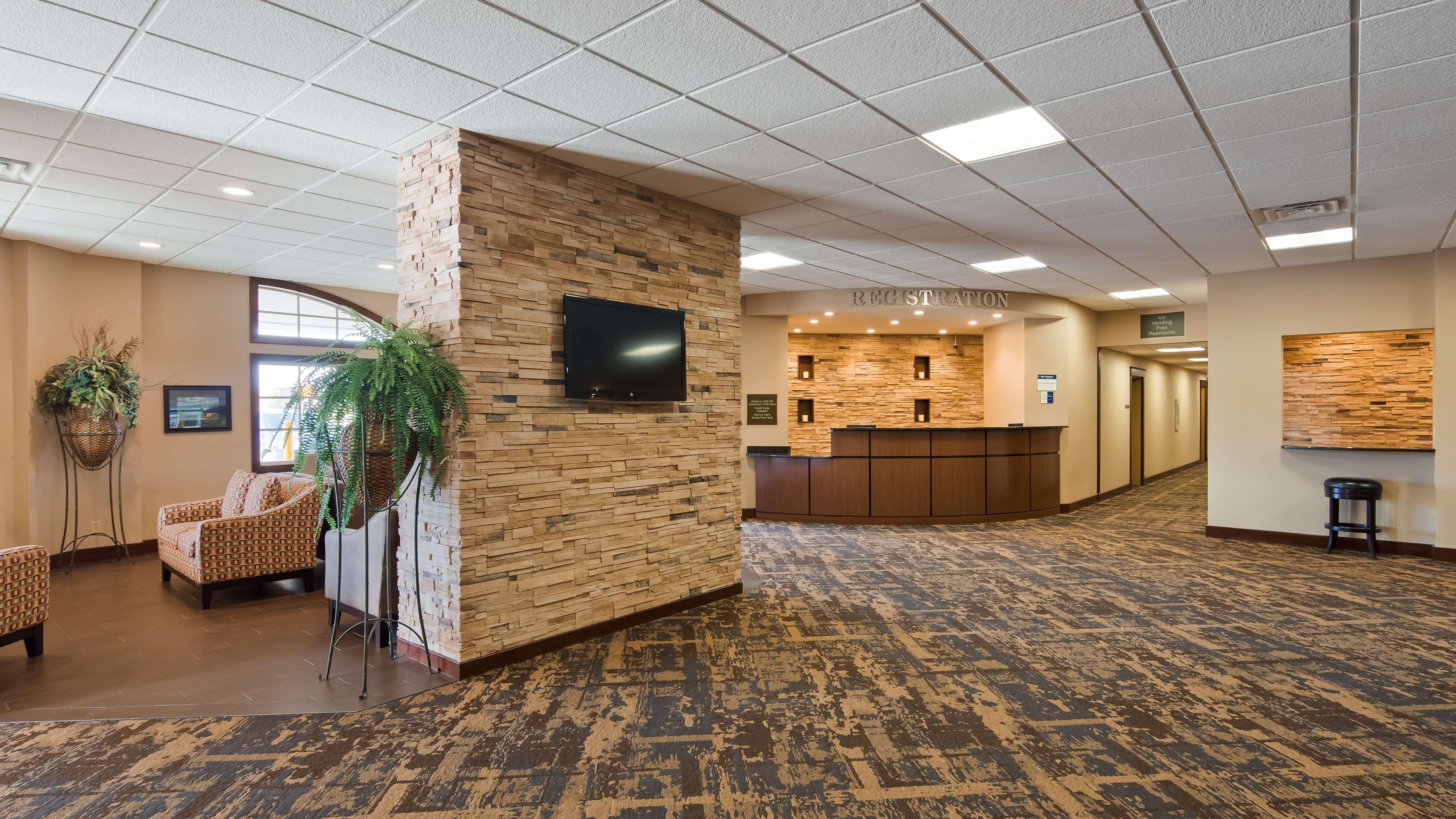Crossroads Hotel & Event Center Fort Dodge Exterior photo